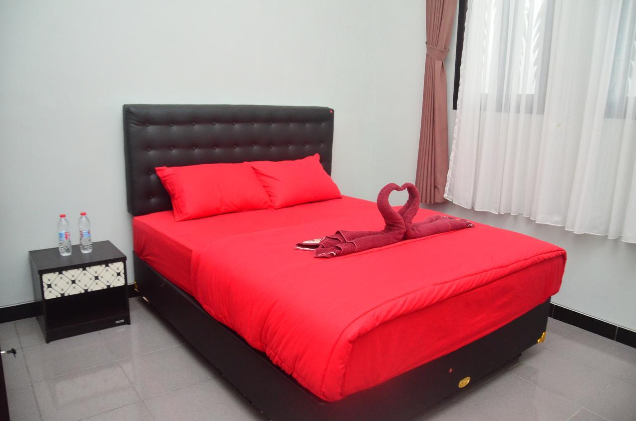 Banyu Homestay Banyuwangi  Exterior photo